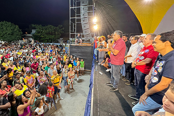 O deputado estadual e presidente do Solidariedade na Bahia, Luciano Araujo, participou de comício em Conceição do Coité