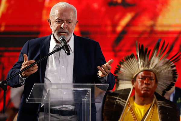 Levantamento do governo Lula mostra disparidade salarial por questões de gênero