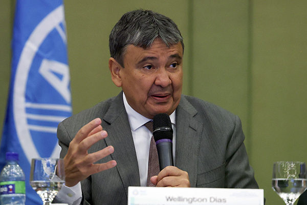 O ministro Wellington Dias