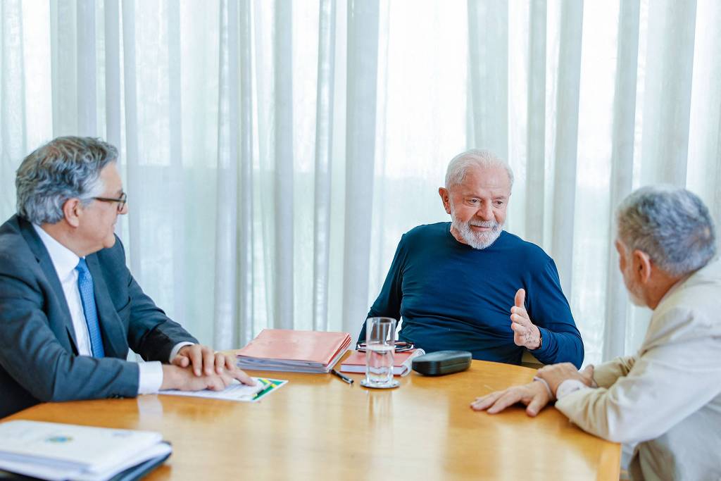Alexandra Padilha, Lula e Celso Amorim em Brasília