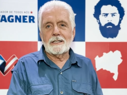 O senador Jaques Wagner O senador Jaques Wagner