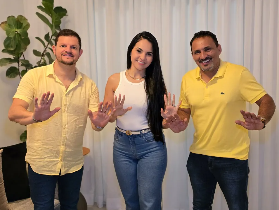 Quinho elege prefeito e esposa como vereadora Quinho elege prefeito e esposa como vereadora