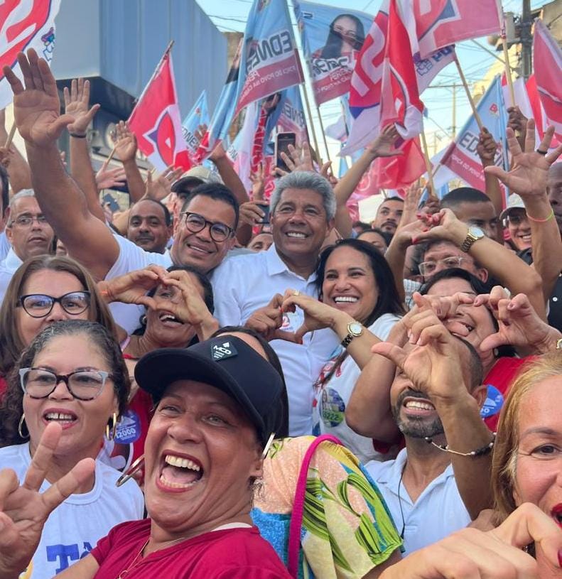 Jerônimo participou de caminhada eleitoral em Araci e confirma apoio à reeleição da prefeita do PDT