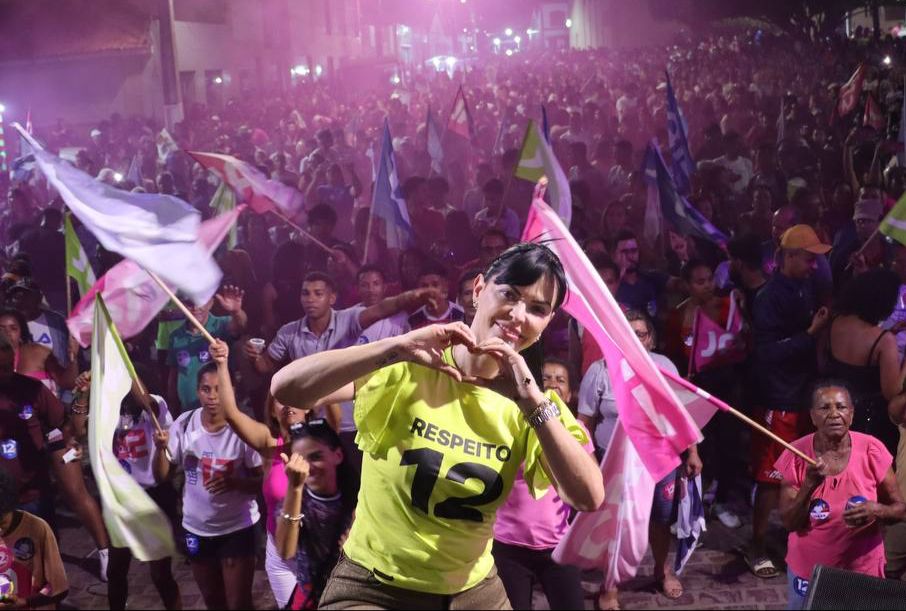 Prefeita de Morro do Chapéu, Juliana Araújo (PDT)