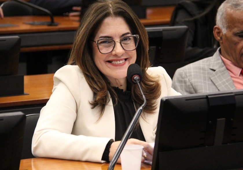 A deputada Rogéria Santos