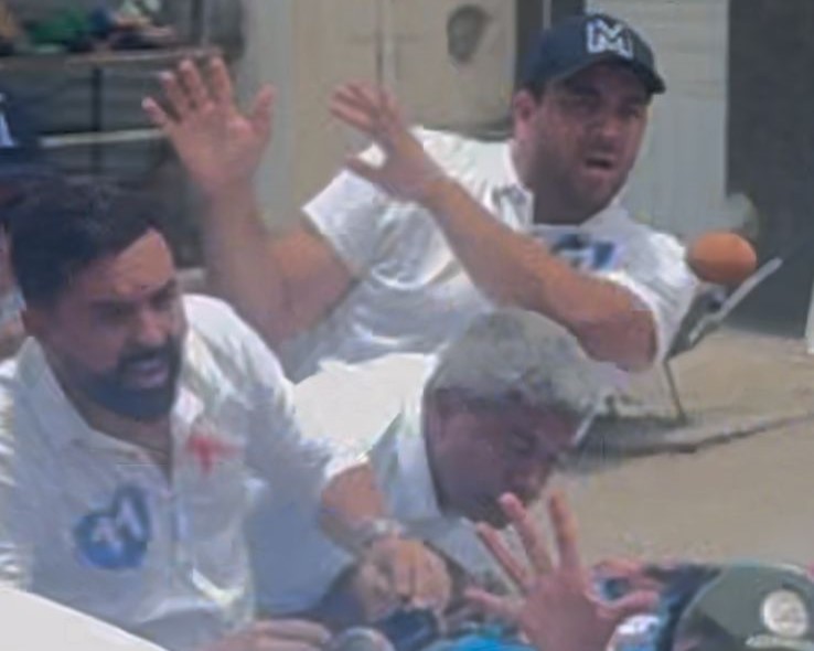 Protesto aconteceu na manhã desta sexta-feira (4)