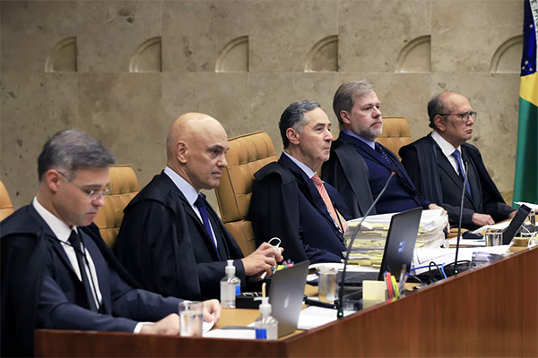 Os ministros André Mendonça, Alexandre de Moraes, Luís Roberto Barroso, Dias Toffoli e Gilmar Mendes