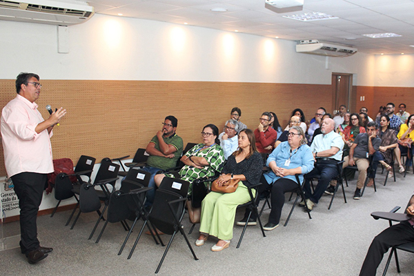 Encontro na Seplan tem economia baiana como tema Encontro na Seplan tem economia baiana como tema
