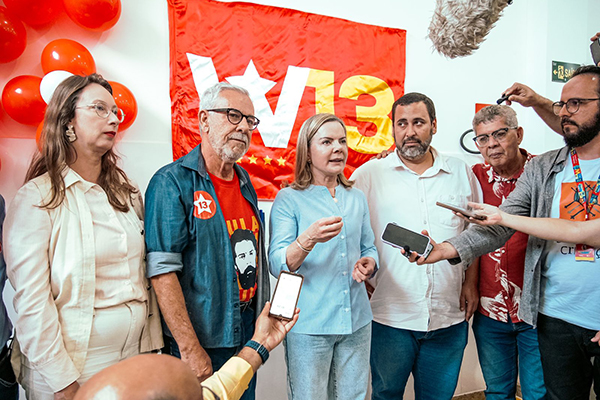 A presidente nacional do PT, deputada federal Gleisi Hoffmann em visita à Bahia nesta terça-feira (1)