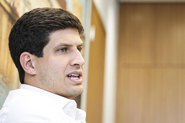 João Campos, bisneto de Arraes e filho de Eduardo Campos, terá nome confirmado formalmente neste domingo (1º) João Campos, bisneto de Arraes e filho de Eduardo Campos, terá nome confirmado formalmente neste domingo (1º)