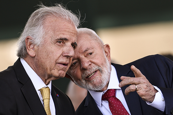 Presidente Luiz Inácio Lula da Silva e o ministro da Defesa, José Múcio