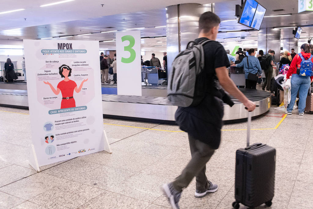 Painel com informações sobre Mpox é colocado em portos e aeroportos do país Painel com informações sobre Mpox é colocado em portos e aeroportos do país