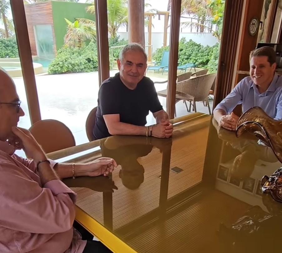 Angelo Coronel e Zé Cocá discutem emendas para Jequié