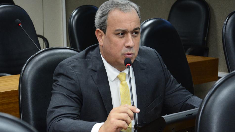 Deputado estadual Vitor Azevedo (PL) Deputado estadual Vitor Azevedo (PL)