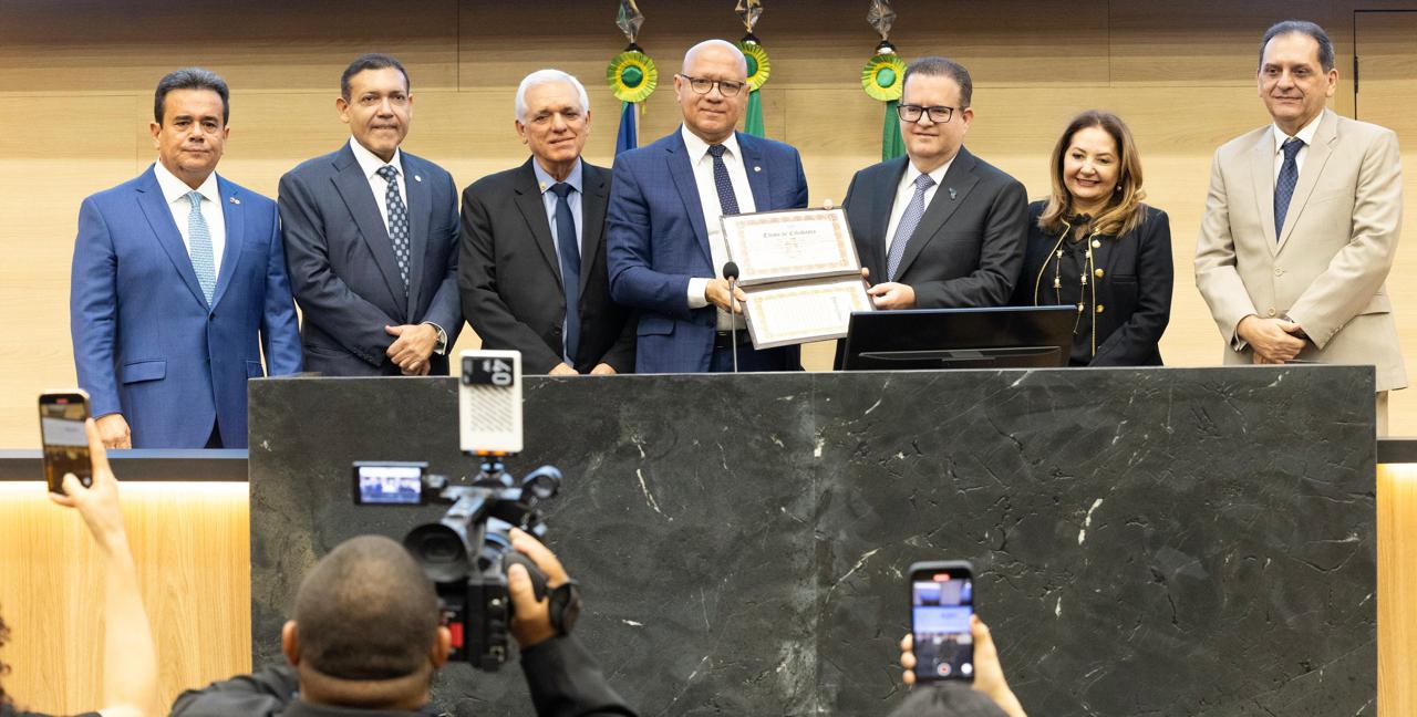 Cerimônia foi realizada na Assembleia Legislativa do Estado do Piauí