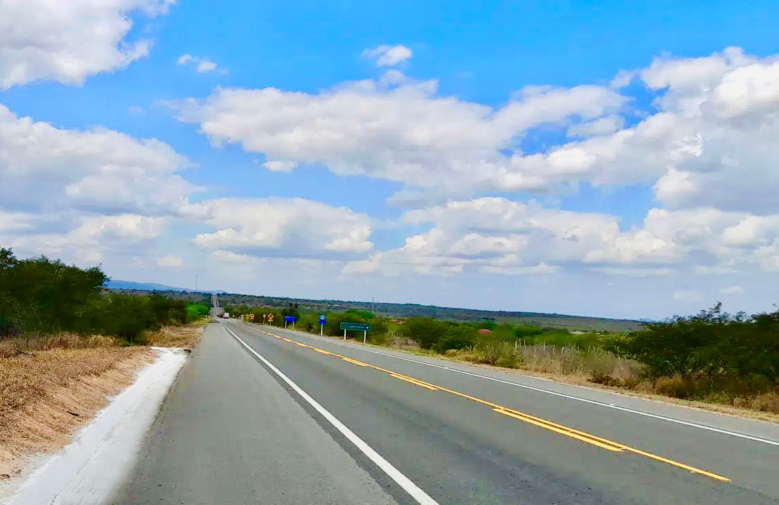 BA-052, mais conhecida como Estrada do Feijão