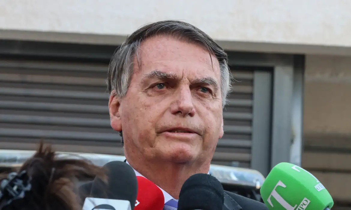 Imagem de 'Só depois que eu estiver morto', diz Bolsonaro de Tarcísio e lideranças da direita para 2026