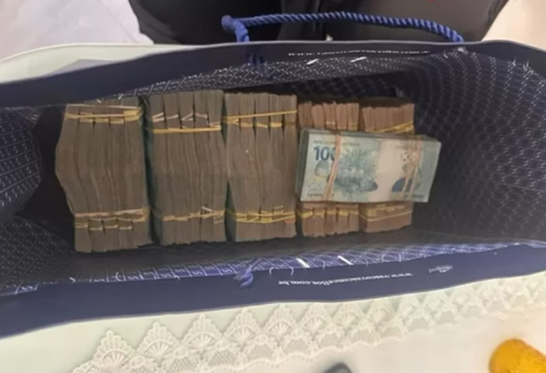 Francisco Nascimento atirou uma bolsa de dinheiro vivo pela janela de sua residência no momento da ação policial