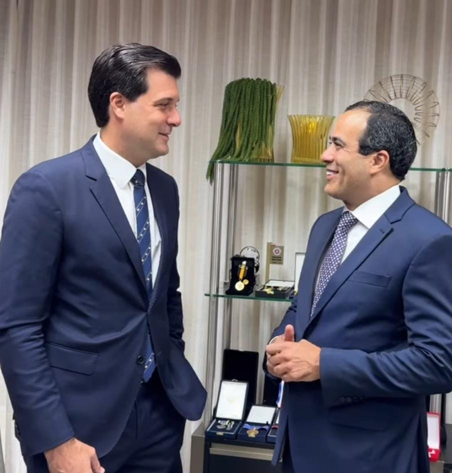 Procurador-geral da Bahia, Pedro Maia e o prefeito de Salvador, Bruno Reis (União)