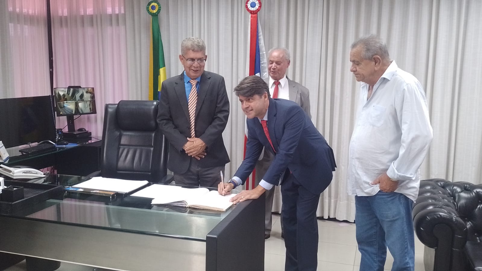 Paulo Câmara afirma que com mandato terá mais autonomia para dar assistência às suas bases