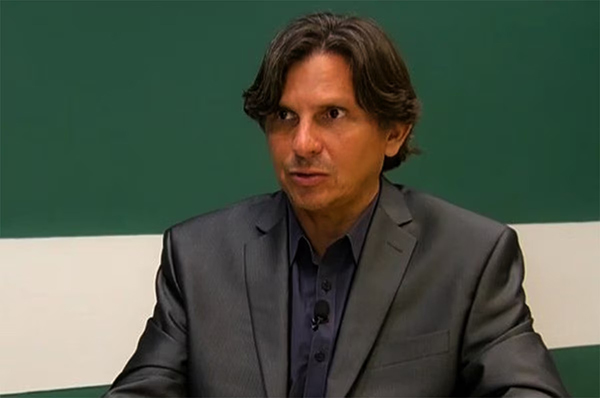 O engenheiro Gerardo Portela, especialista em riscos e segurança, está em Gramado para as festas de fim de ano O engenheiro Gerardo Portela, especialista em riscos e segurança, está em Gramado para as festas de fim de ano