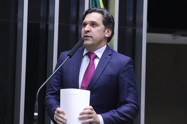 Isnaldo Bulhões Jr. Isnaldo Bulhões Jr.