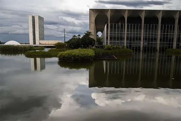 Espelho d'água do Palácio do Itamaraty