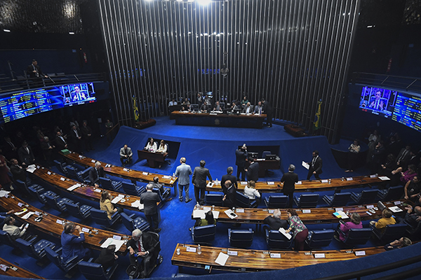 Plenário do Senado Federal durante sessão deliberativa ordinária