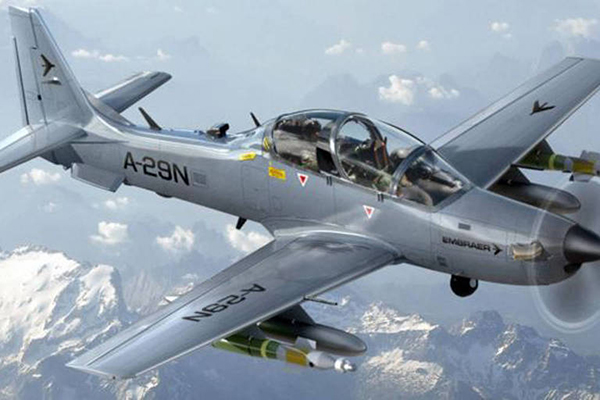 Em imagem de divulgação da Embraer, o Super Tucano na versão A-29N, configurada para a Otan