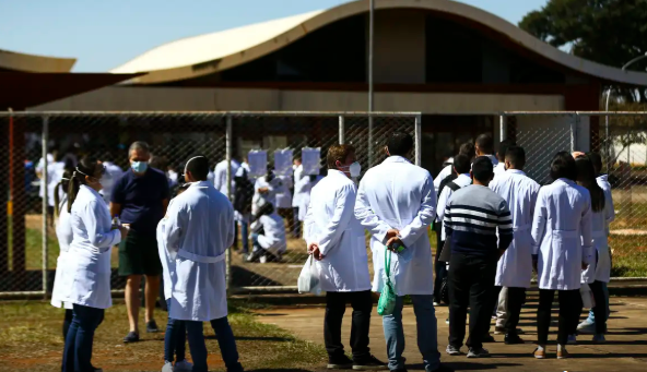  Prova para médicos formados no exterior serão aplicadas em 23 de março