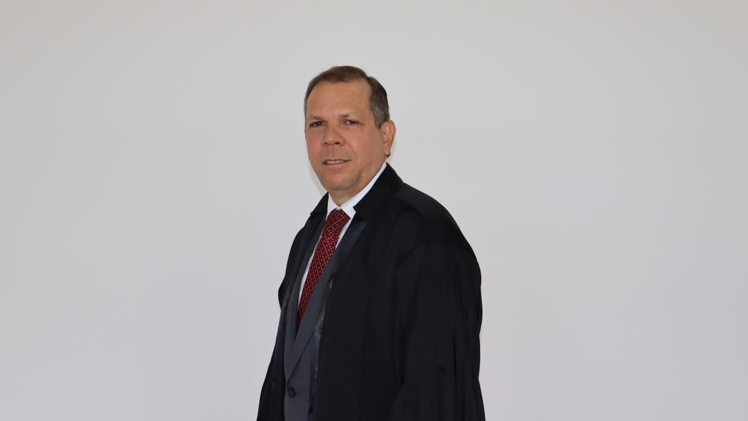 Desembargador Mário Albiani Júnior, do Tribunal de Justiça da Bahia (TJ-BA)