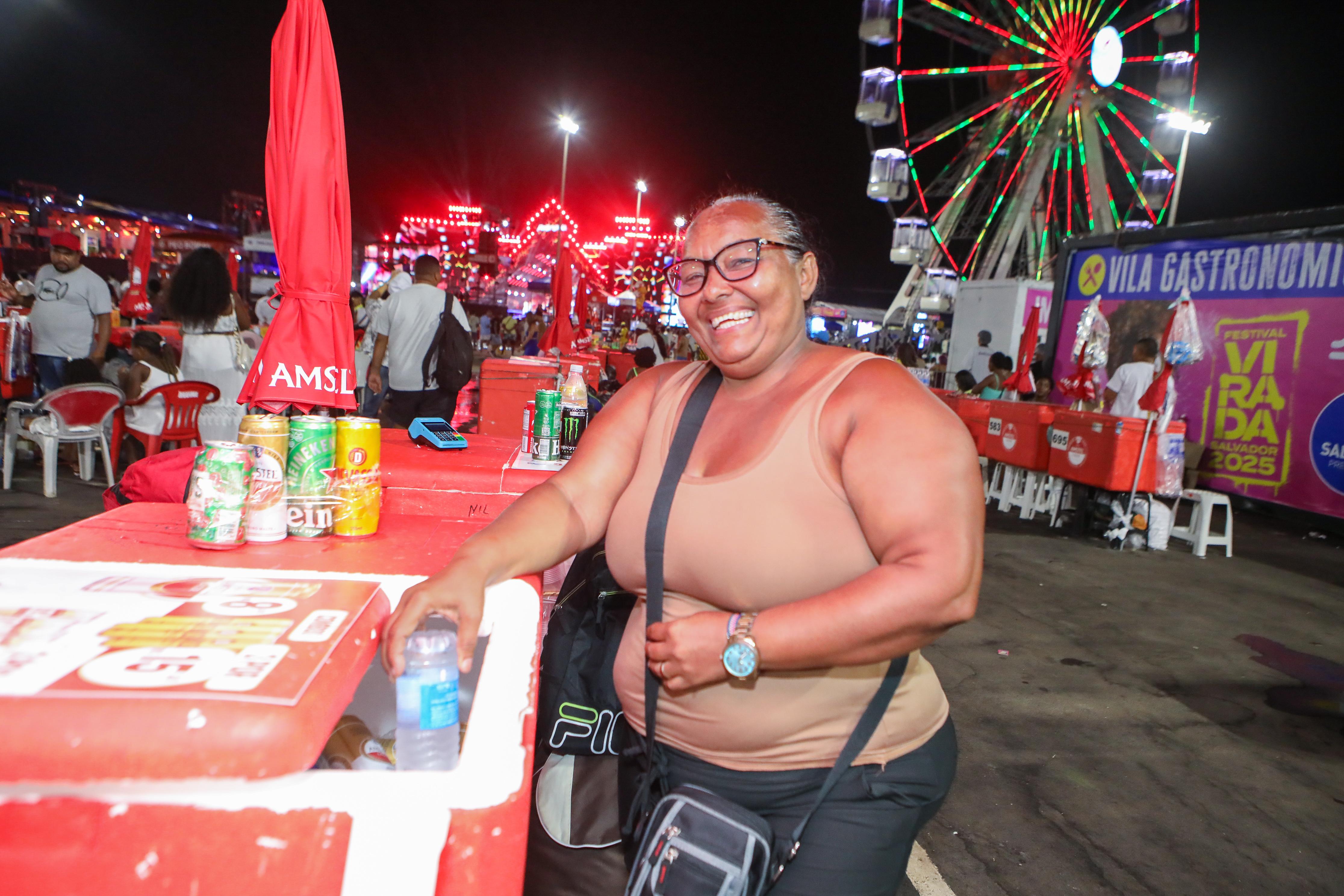 Os ambulantes que vendem bebidas passaram por qualificação antes do início das atividades