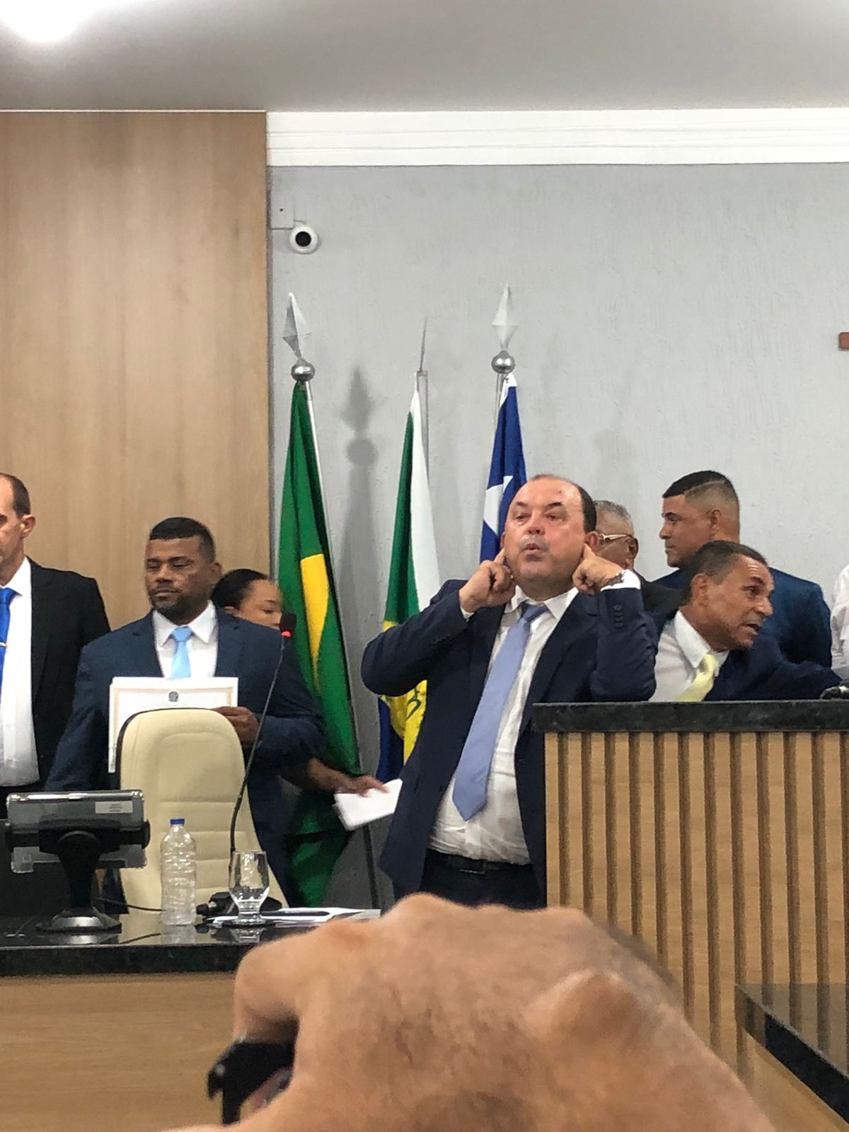 O prefeito eleito e diplomado de Rafael Jambeiro, Marivaldo Fernandes Serra O prefeito eleito e diplomado de Rafael Jambeiro, Marivaldo Fernandes Serra