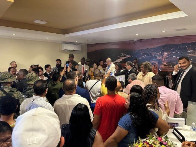 O parecer do MP pontuou ainda que a eleição feriu dispositivos que exigem a posse prévia e regular dos vereadores O parecer do MP pontuou ainda que a eleição feriu dispositivos que exigem a posse prévia e regular dos vereadores