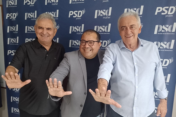 Otto e Coronel ao lado do deputado estadual Cafú Barreto