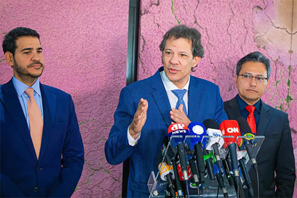 O ministro Fernando Haddad (Fazenda) em entrevista no Palácio do Planalto O ministro Fernando Haddad (Fazenda) em entrevista no Palácio do Planalto