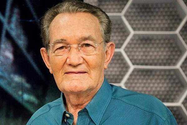 Léo Batista marcou época à frente do Globo Esporte Léo Batista marcou época à frente do Globo Esporte