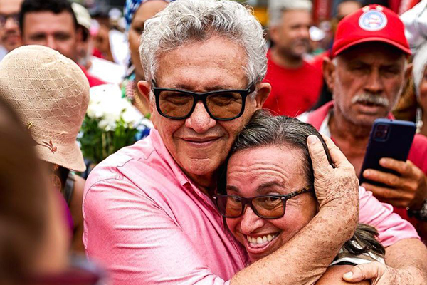 O prefeito de Camaçari, Luiz Caetano (PT)