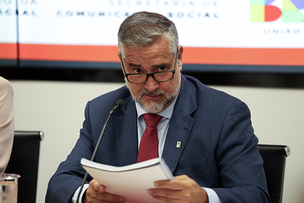 O coordenador da bancada governista na CPMI, Paulo Pimenta