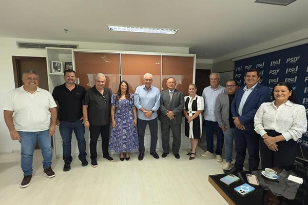 Reunião ocorrida na tarde de hoje entre as principais lideranças do PSD baiano Reunião ocorrida na tarde de hoje entre as principais lideranças do PSD baiano