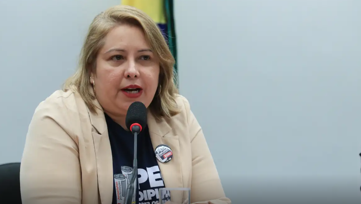 Samira de Castro, presidente da Fenaji Samira de Castro, presidente da Fenaji