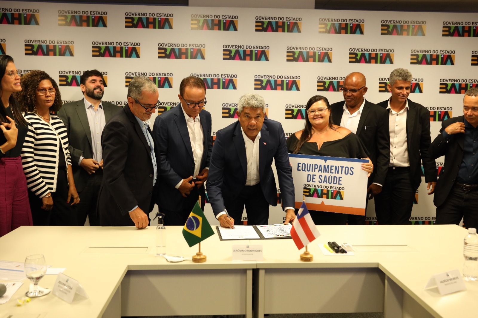 Celebração aconteceu nesta segunda-feira (3), no gabinete oficial, em Salvador