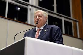 Ex-governador tinha 86 anos 