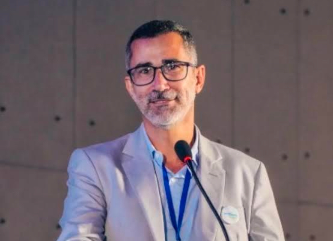 Gildeone Almeida Gildeone Almeida