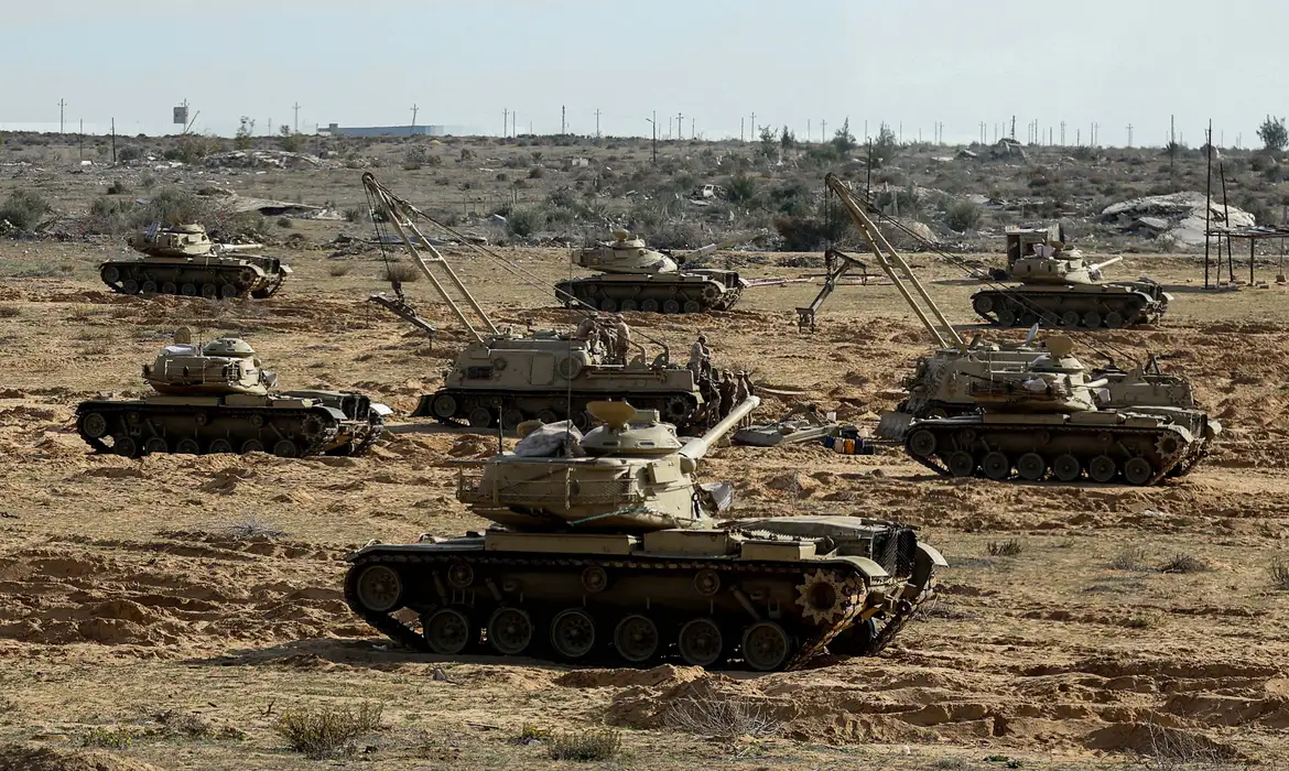 Israel expulsa 40 mil na Cisjordânia em maior operação em 20 anos