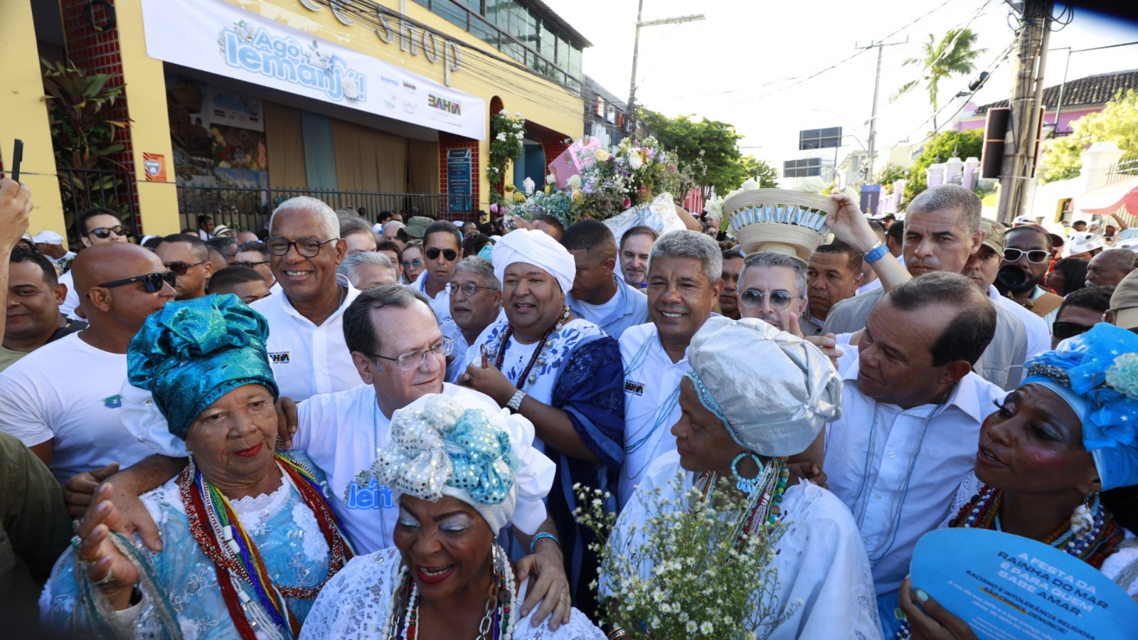 Festividade é marcada por homenagens à rainha do mar