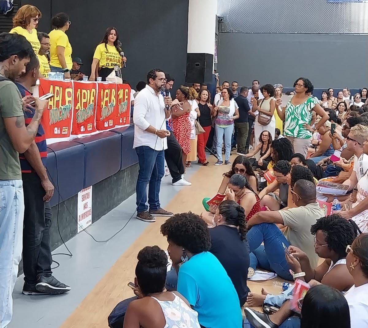 Assembleia aconteceu nesta terça-feira (18)