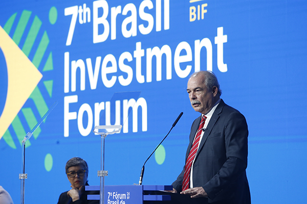 O presidente do BNDES, Aloizio Mercadante O presidente do BNDES, Aloizio Mercadante