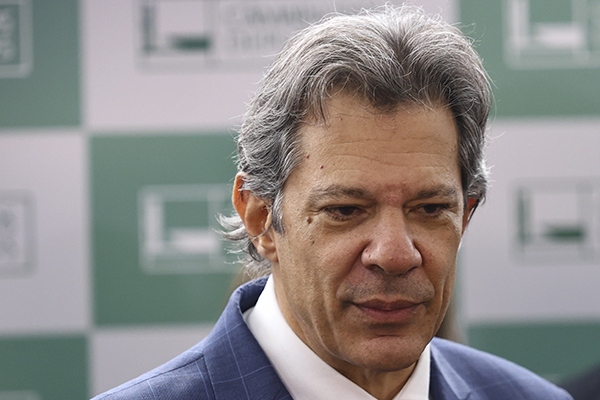 Fernando Haddad comanda o Ministério da Fazenda Fernando Haddad comanda o Ministério da Fazenda