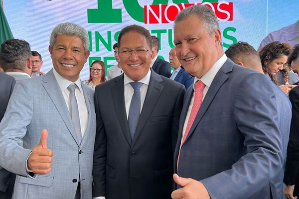 O governador Jerônimo Rodrigues (PT), o prefeito de Itabuna Augusto Castro (PSD) e o ministro Rui Costa (PT) O governador Jerônimo Rodrigues (PT), o prefeito de Itabuna Augusto Castro (PSD) e o ministro Rui Costa (PT)